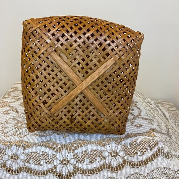 Vintage Fish Basket 2 Pieces - Picture 10 of 12